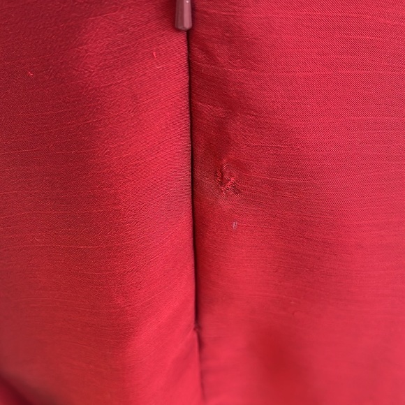 NWT SAMPLE BELLA FORMALS by Venus bridal size 10 Claret red Iridescent chiffon. - Picture 7 of 8